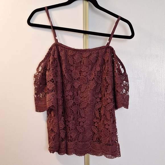 Miss Chievous Tops - Elegant Lace Off-Shoulder Top in Burgundy
